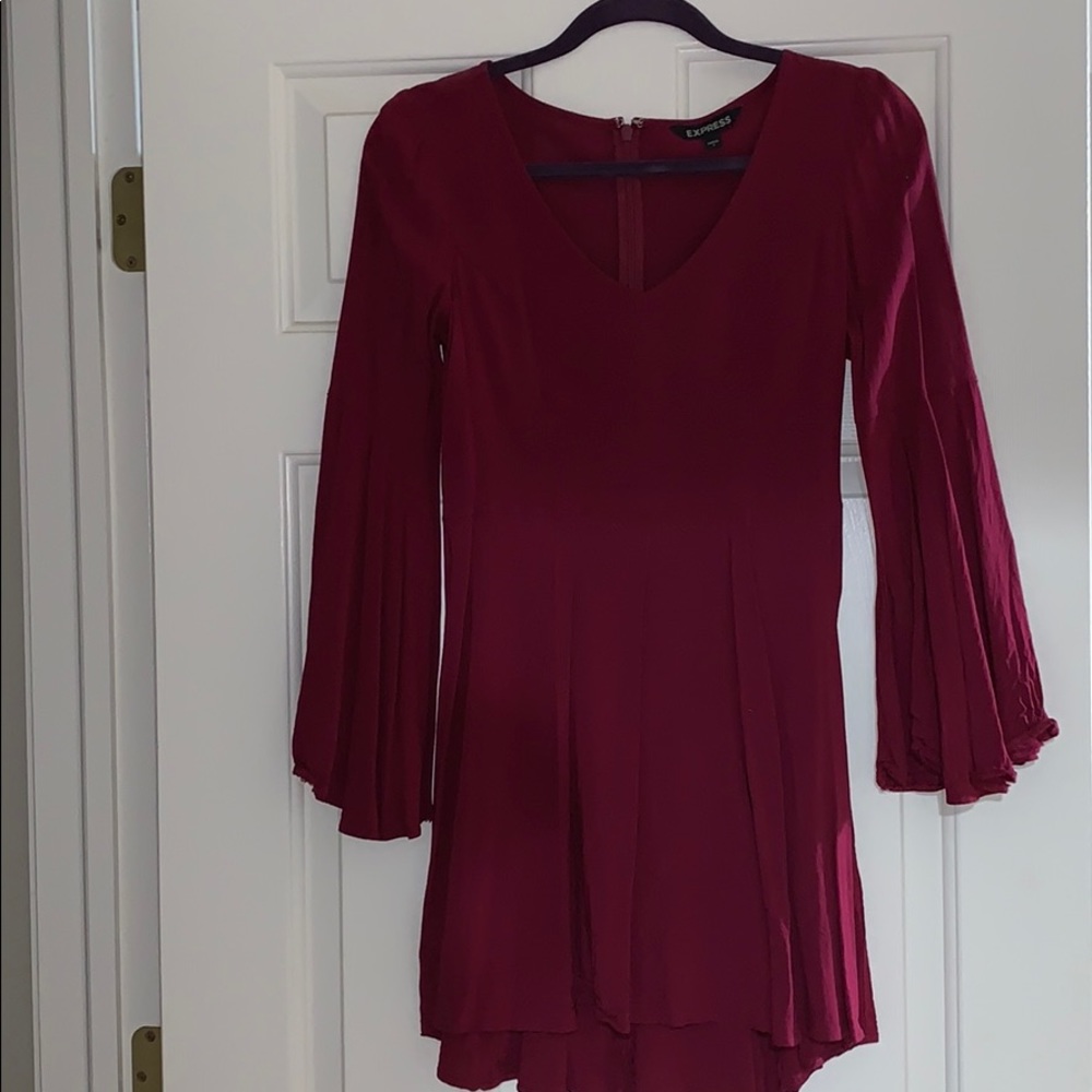 Maroon bell sleeve dress!